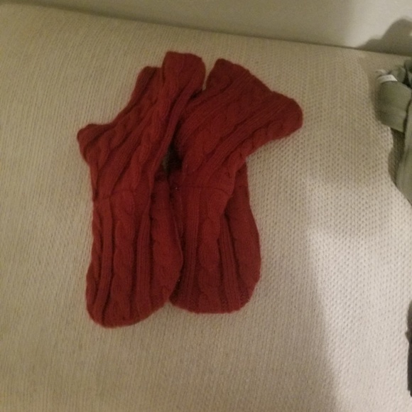 Sweater slipper socks NWOT - Picture 2 of 4